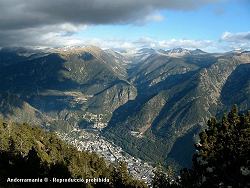 Vue sur Andorre-la-Vieille